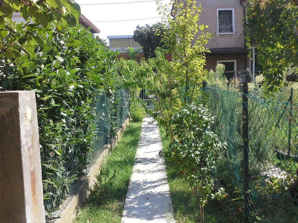 Villa Al Sole Mestre Exterior photo