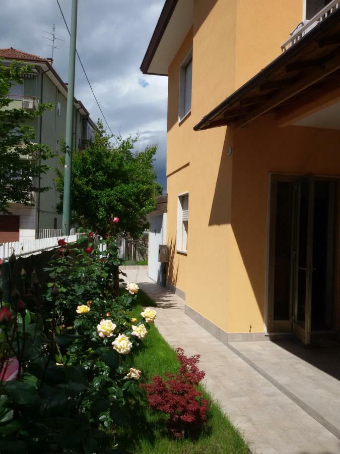 Villa Al Sole Mestre Exterior photo