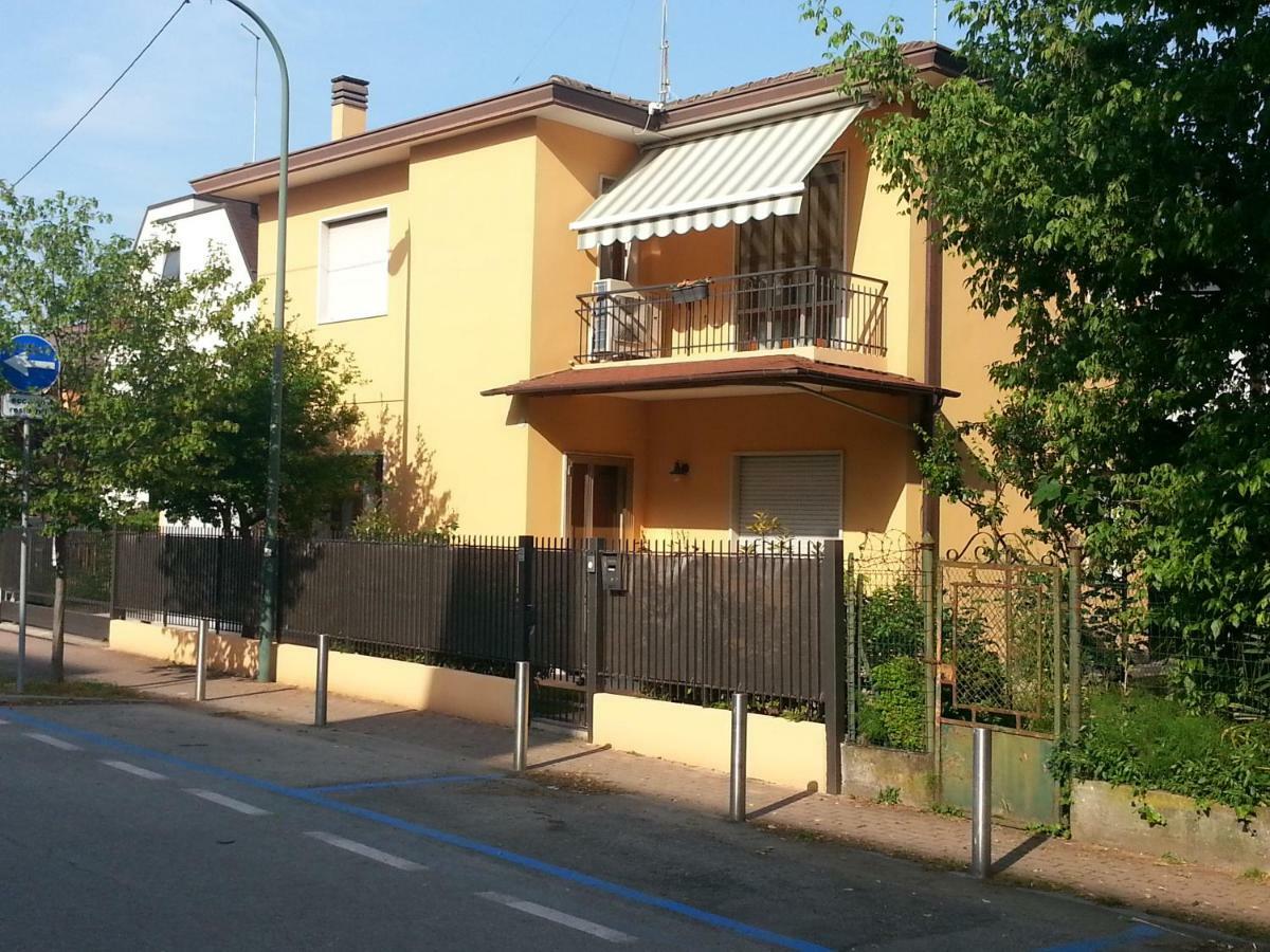 Villa Al Sole Mestre Exterior photo